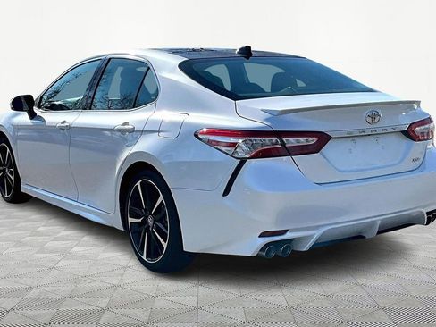 Used 2020 Toyota Camry XSE image 5