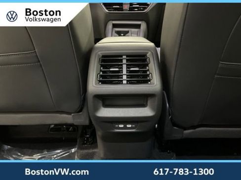 New 2026 Volkswagen Tiguan SE image 25