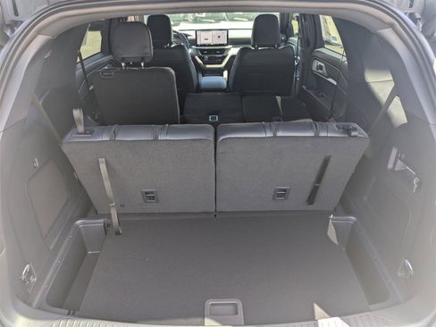 New 2025 Ford Explorer ST-Line image 12