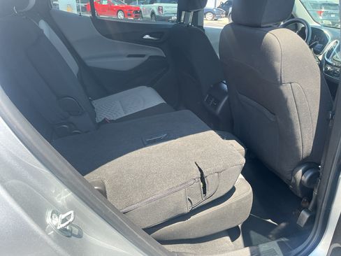 Used 2018 Chevrolet Equinox LS AWD/4WD image 28