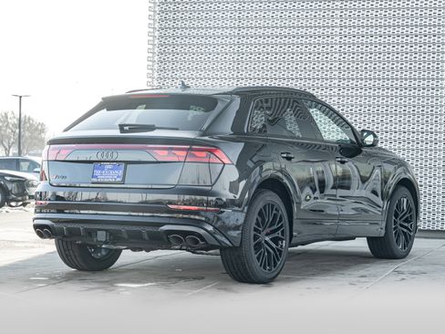 New 2026 Audi SQ8 Prestige image 4