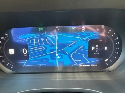 Certified 2025 Volvo XC60 B5 Plus AWD/4WD image 21