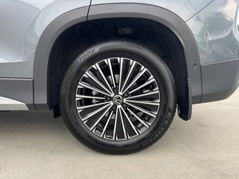 Used 2026 Volkswagen Tiguan S w/ 18" Wheel Package FWD image 26