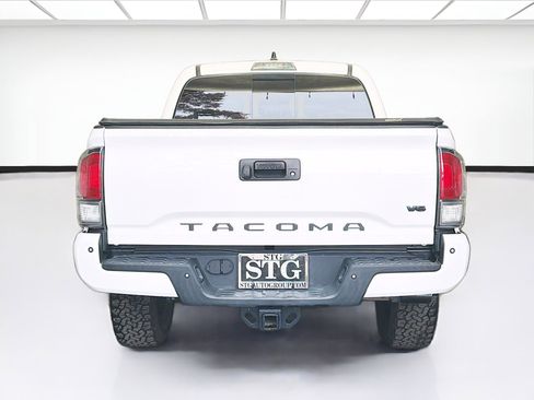 Used 2021 Toyota Tacoma TRD Sport image 5