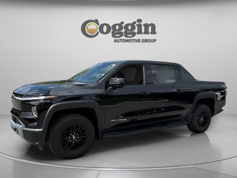 New 2026 Chevrolet Silverado EV LT image 1