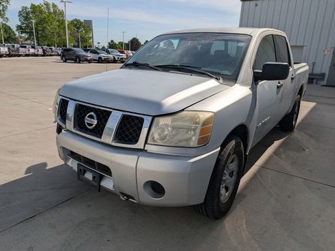Used 2005 Nissan Titan XE AWD/4WD image 17