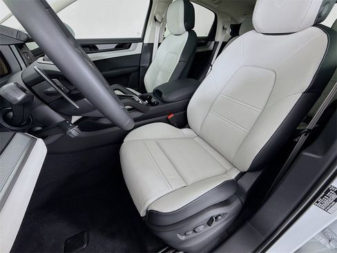 New 2026 Porsche Cayenne E-Hybrid Coupe image 5