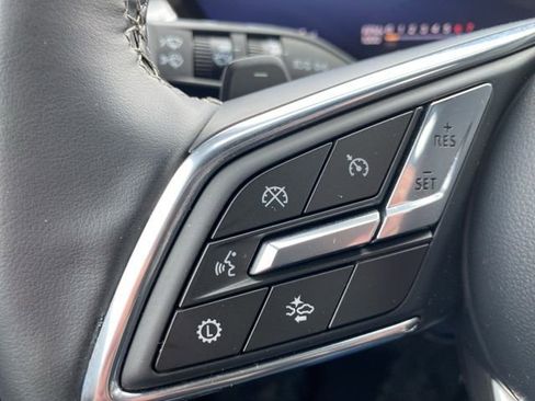 Used 2025 Buick Enclave Preferred image 23