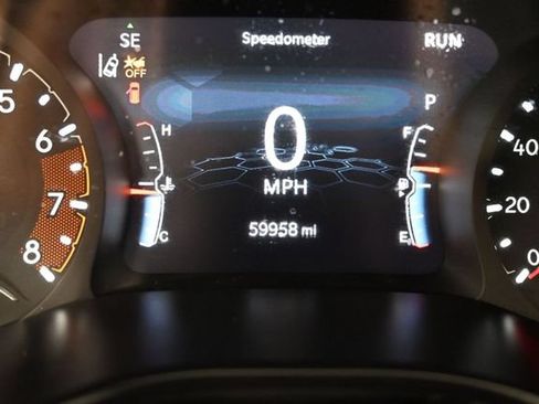 Used 2024 Jeep Compass Latitude AWD/4WD image 12