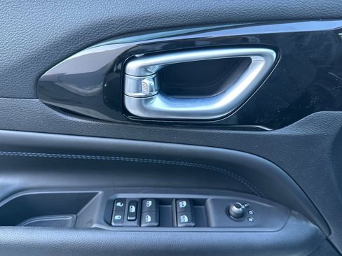 New 2026 Jeep Compass Limited image 10