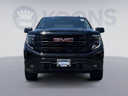 Used 2025 GMC Sierra 1500 Elevation AWD/4WD image 11