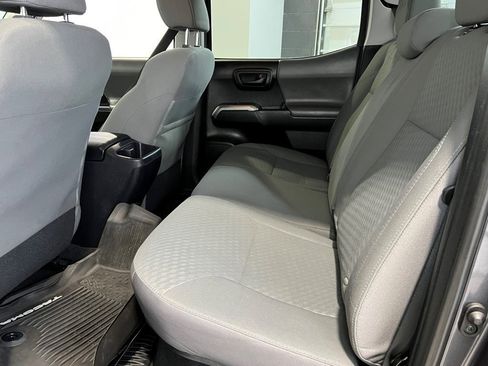 Used 2020 Toyota Tacoma SR5 image 20