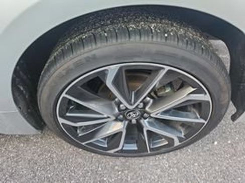 Used 2022 Toyota Corolla SE FWD image 8