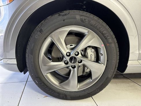 New 2026 Genesis GV70 2.5T Select AWD/4WD image 19