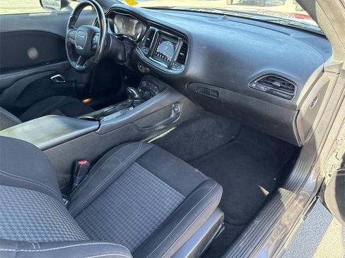 Used 2020 Dodge Challenger SXT w/ Driver Convenience Group image 23