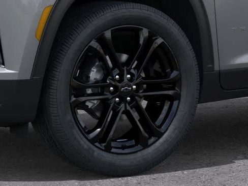 New 2026 Chevrolet Traverse LT w/ LPO, Floor Liner Package image 9