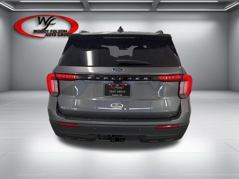 New 2026 Ford Explorer Active RWD image 7
