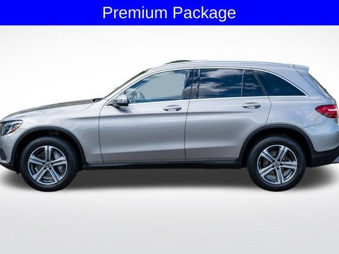 Used 2019 Mercedes-Benz GLC 300 4MATIC image 5