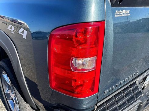 Used 2011 Chevrolet Silverado 1500 LT w/ All-Star Edition AWD/4WD image 29