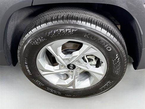 Certified 2024 Hyundai Tucson SE image 34
