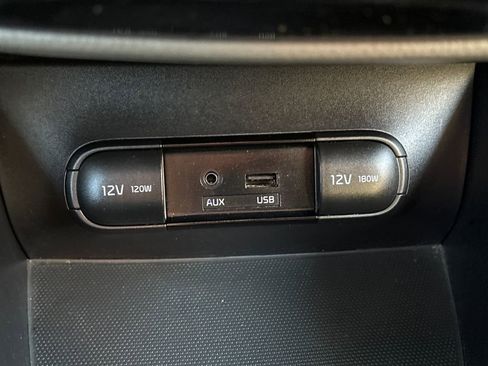 Used 2015 Kia Soul + w/ Audio Package image 16