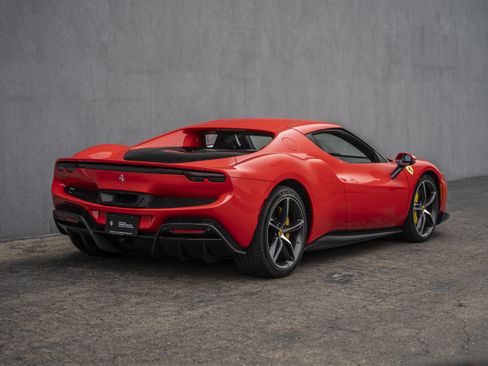 Used 2023 Ferrari 296 GTB RWD image 5