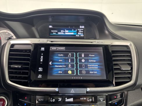 Used 2017 Honda Accord EX image 32