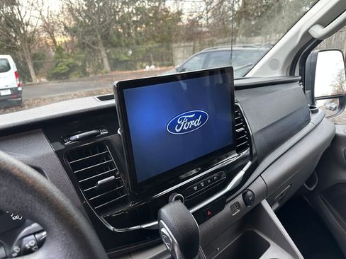 Used 2024 Ford Transit 350 XLT image 12