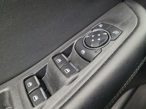 Used 2020 Ford Edge SE image 27