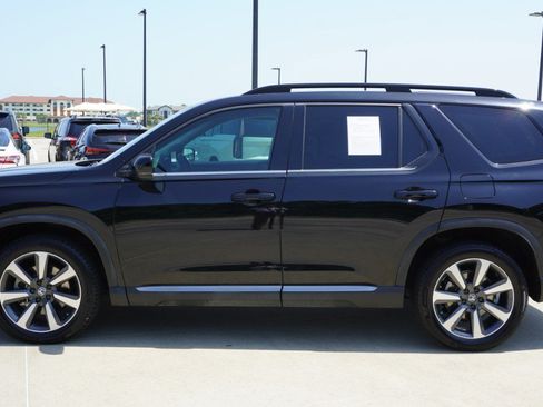 Used 2023 Honda Pilot Elite image 5