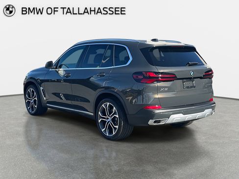 New 2026 BMW X5 sDrive40i image 7