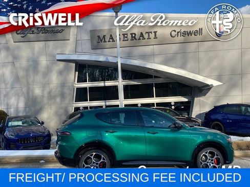 New 2025 Alfa Romeo Tonale w/ Premium Package image 4