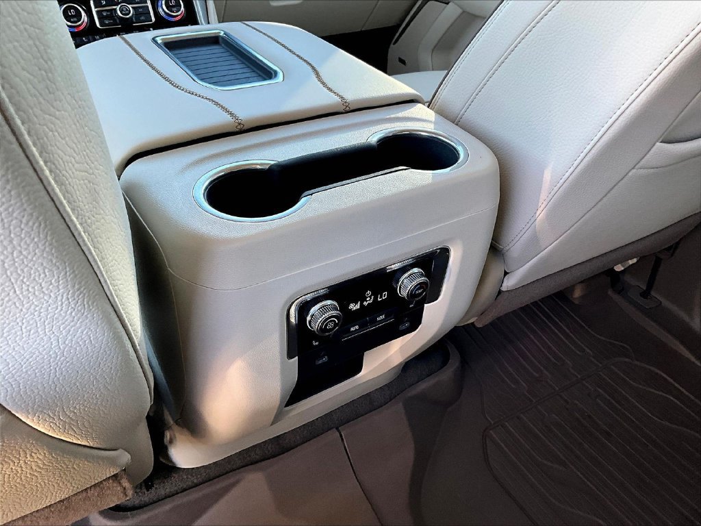 Used 2023 GMC Yukon Denali w/ Max Trailering Package AWD/4WD image 12