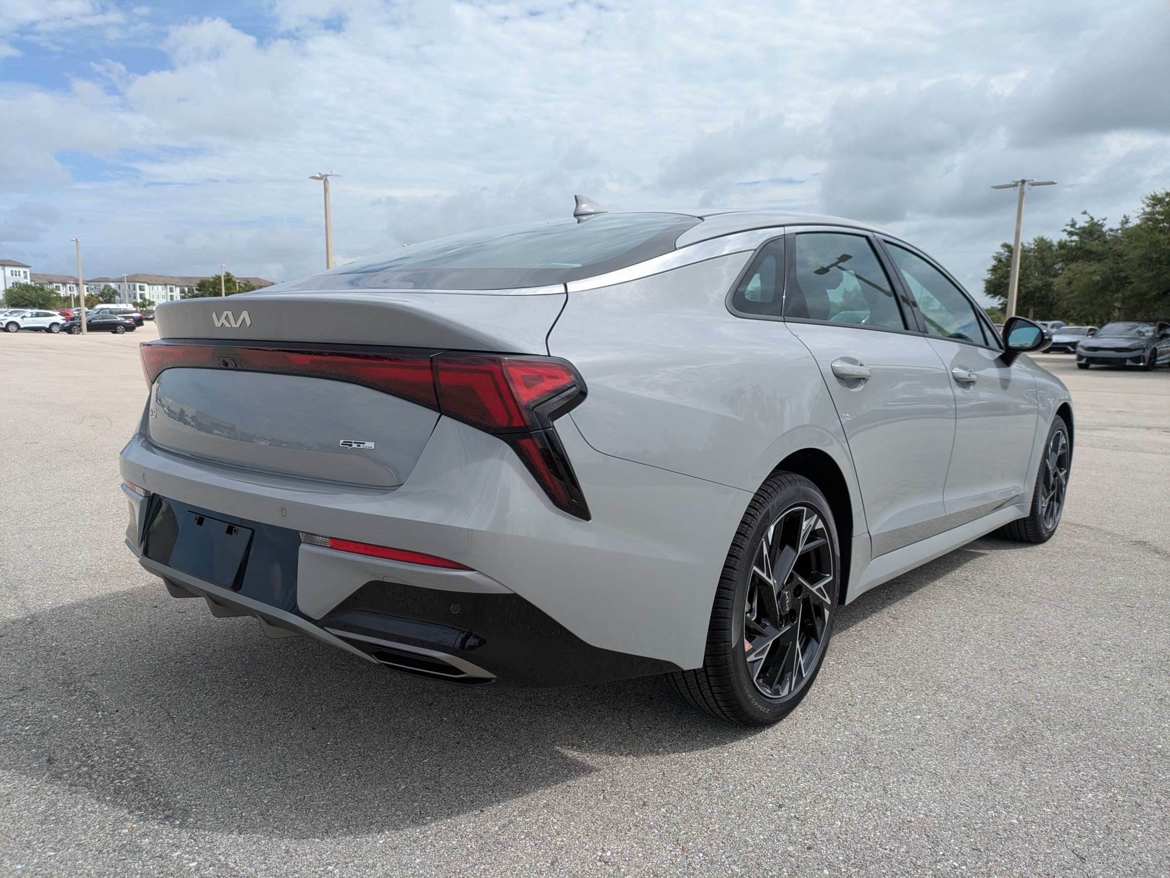 New 2026 Kia K5 GT-Line w/ GT-Line Red Interior Package FWD image 5