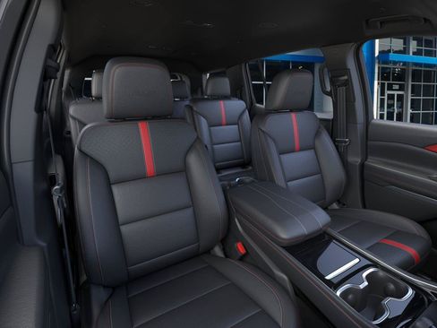 New 2026 Chevrolet Traverse RS w/ LPO, Floor Liner Package FWD image 16