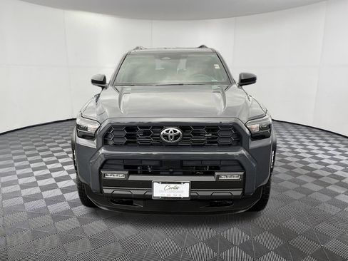 Used 2025 Toyota 4Runner TRD Off-Road image 2