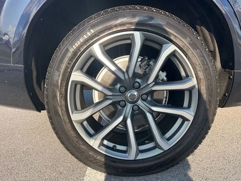 Used 2019 Volvo XC90 T6 Momentum w/ Advanced Package image 12