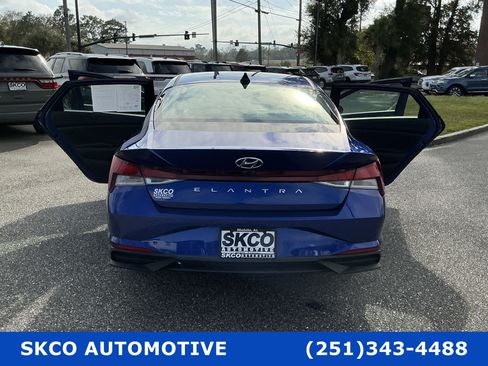 Used 2021 Hyundai Elantra SEL image 32