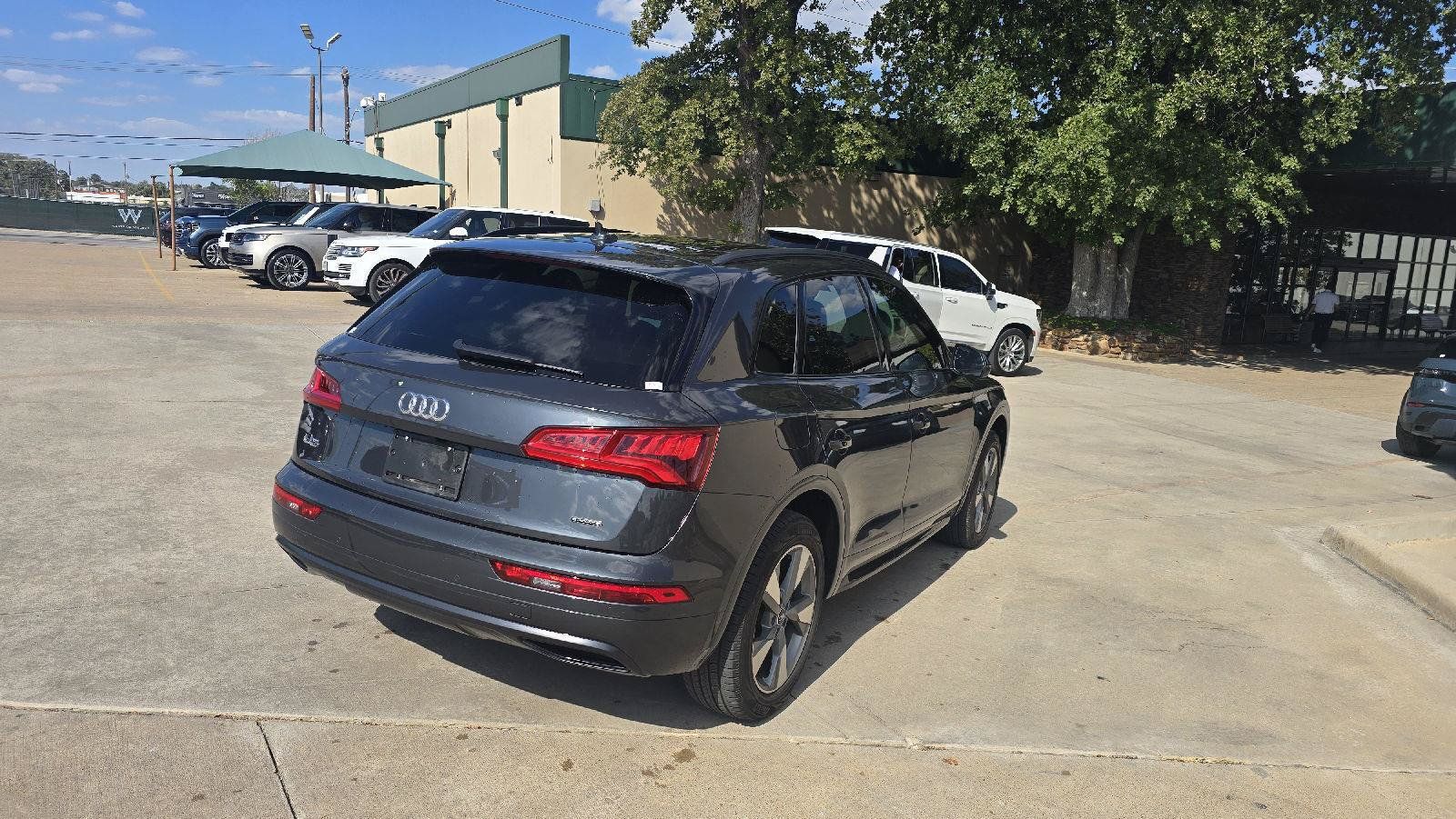 Used 2020 Audi Q5 2.0T Premium AWD/4WD image 4
