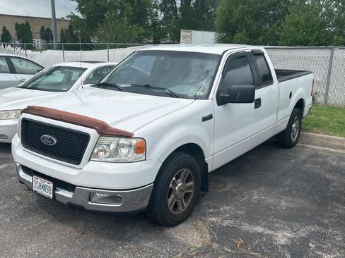 Used 2005 Ford F150 XLT RWD image 2