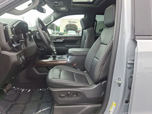 Used 2024 Chevrolet Silverado 1500 RST w/ Convenience Package II AWD/4WD image 14