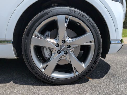 Used 2024 Genesis GV80 2.5T w/ Prestige Package AWD/4WD image 13