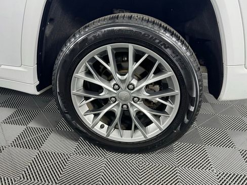 Used 2025 Jeep Grand Cherokee Summit image 44