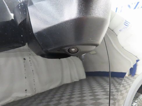 Used 2025 Chevrolet Silverado 2500 LT image 51