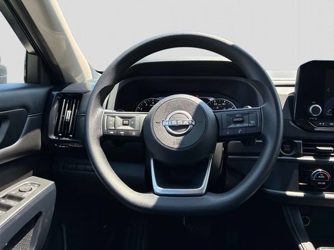 Certified 2025 Nissan Pathfinder S AWD/4WD image 18