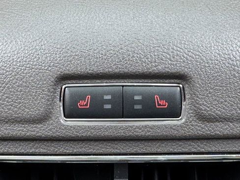 Used 2022 Lincoln Corsair AWD w/ Premium Package image 30