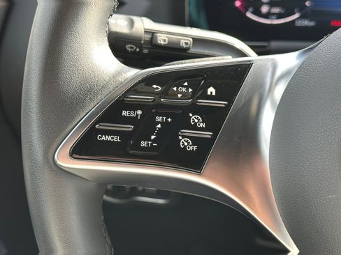 Certified 2025 Mercedes-Benz GLA 250 4MATIC image 5