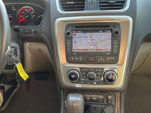 Used 2015 GMC Acadia Denali image 32