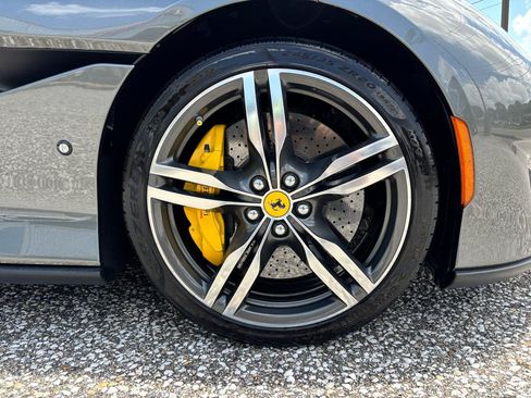 Used 2020 Ferrari Portofino RWD image 46