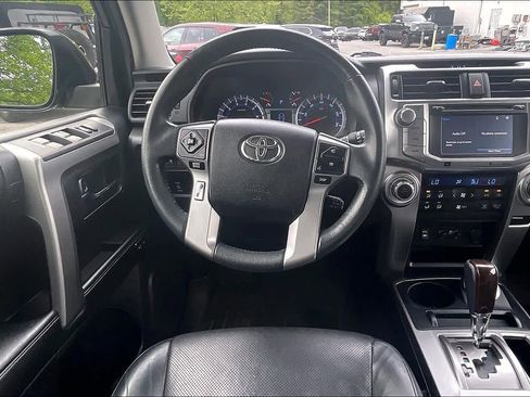 Used 2014 Toyota 4Runner Limited AWD/4WD image 5